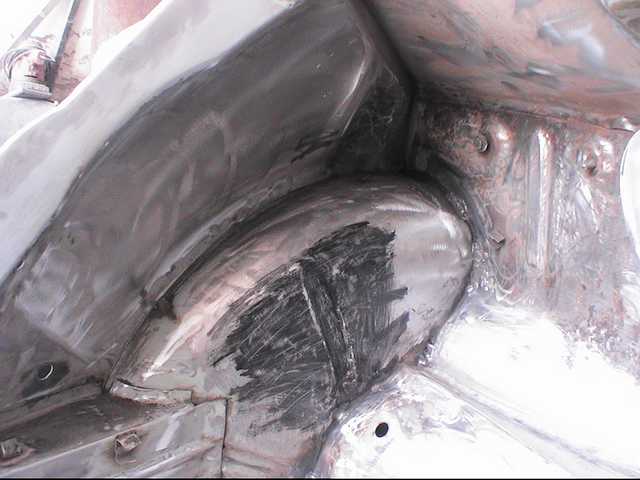 .....interno cofano motore, pronto per epox.........