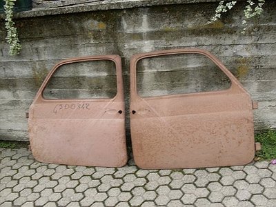 qualche traccia di ossido superficiale ma originali e sanissime